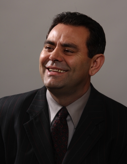 Dr. Elias Macias PhD>
